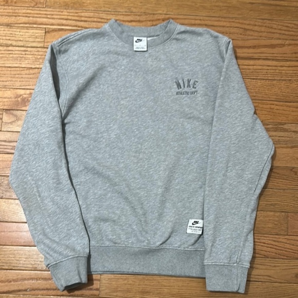 Nike Men's Gray Sweatshirt  Size Small
Crewneck